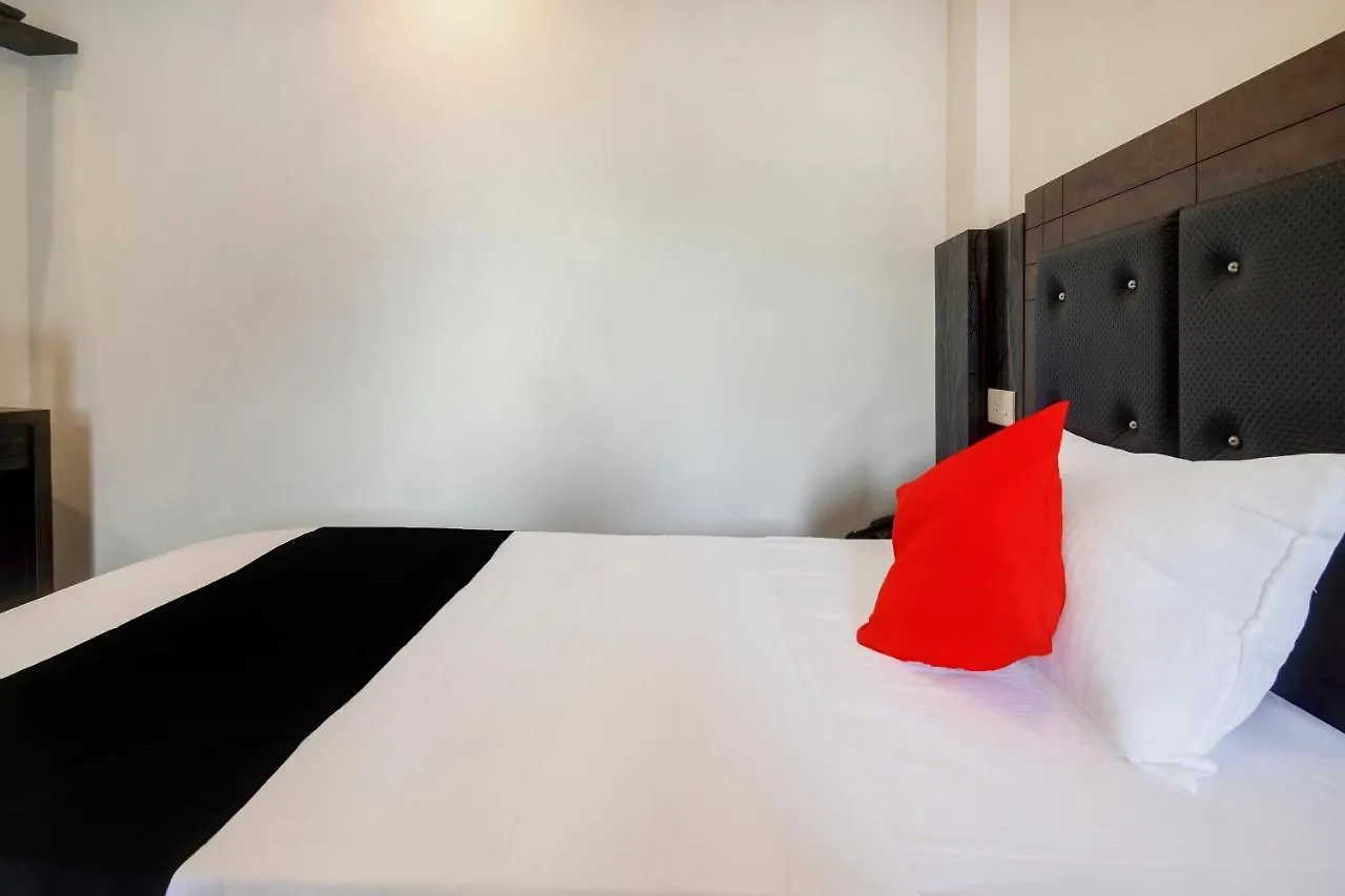 Capital O75381 Vinayaka Regency Hotel Thiruvananthapuram 3*,