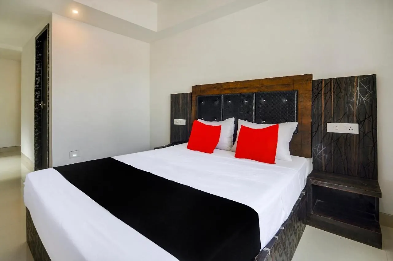 Capital O75381 Vinayaka Regency Hotel Thiruvananthapuram