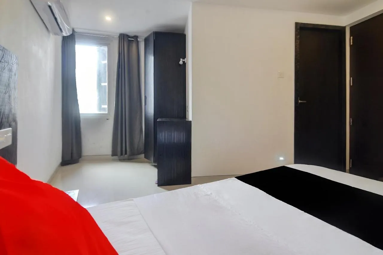 Capital O75381 Vinayaka Regency Hotel Thiruvananthapuram