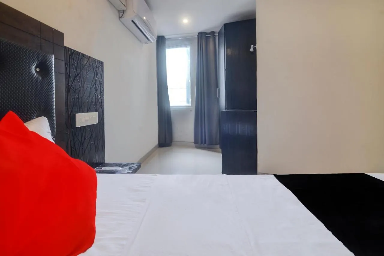 Capital O75381 Vinayaka Regency Hotel Thiruvananthapuram 3*,  India